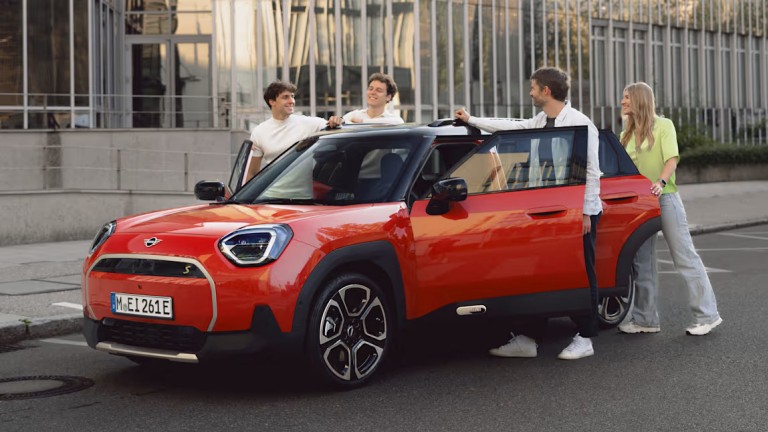 MINI Homestage - hot topics - U25bev