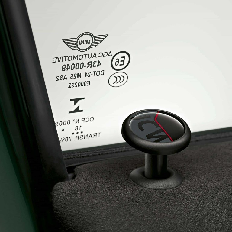 MINI John Cooper Works – door lock pin