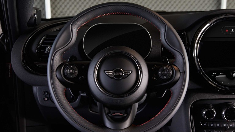 MINI John Cooper Works – leather steering wheel – cockpit