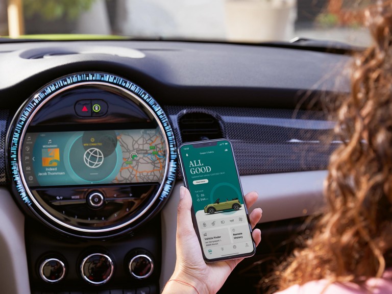 MINI Connected – app – touchscreen
