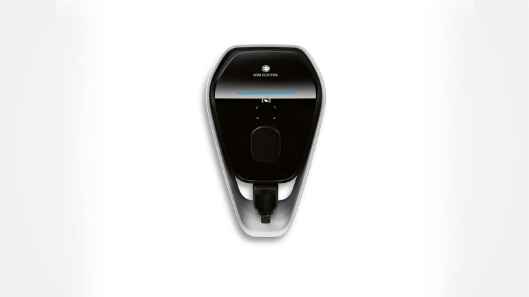 MINI Countryman plug-in hybrid  – comfortable secure home charging – mini wallbox plus