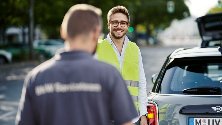 MINI Roadside Assistance - Towing service